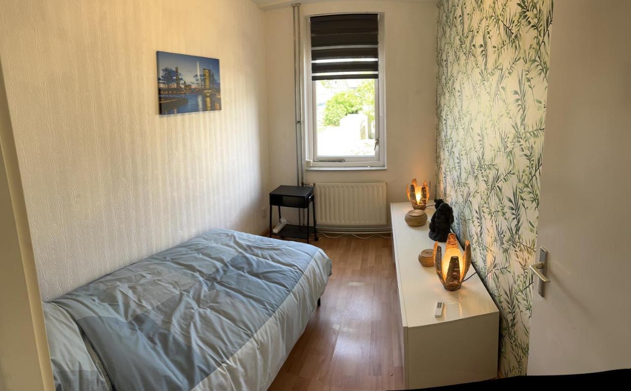 Rotterdam Luxury House Villa ภายนอก รูปภาพ